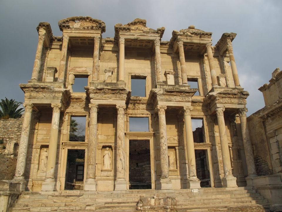 Photo of Atatürk Mahallesi, Ephesus Archaeological Museum, Uğur Mumcu Sevgi Yolu, Selçuk/İzmir, Turkey by Travel Tales
