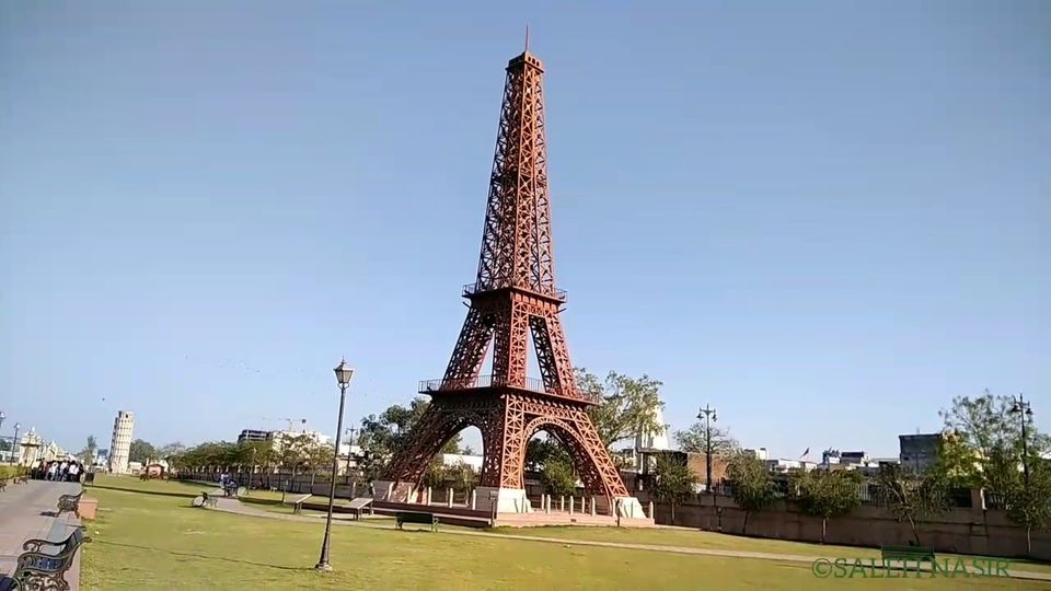 Photo of Seven Wonders, Kotri Mini Flyover, Ballabhbari, Gaytri Vihar, Kota, Rajasthan, India by Travel Tales