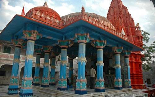 Photo of Brahmaji Temple, Pushkar, Rajasthan, India by Travel Tales