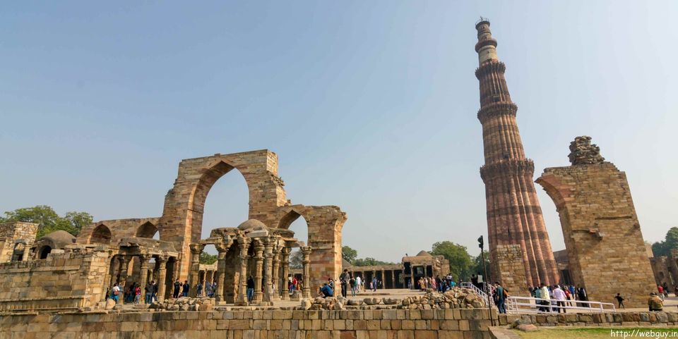 Photo of Qutub Minar, Mittal Garden, Sainik Farm, New Delhi, Delhi, India by Travel Tales