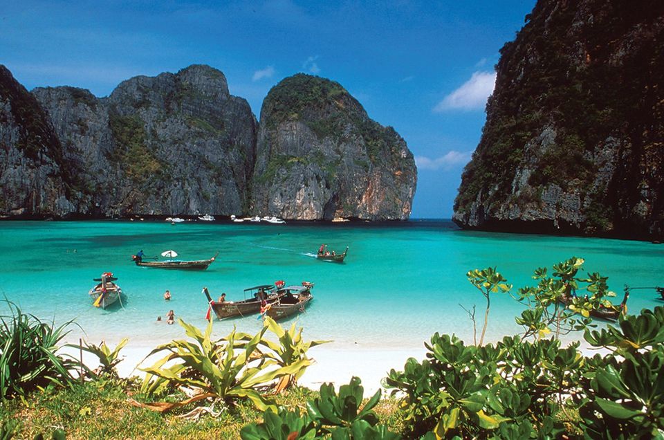 Photo of Phuket - A beach lover's paradise !! 1/1 by Travel Tales