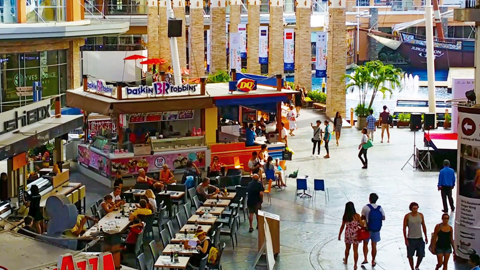 Photo of Jungceylon Shopping Center, ถนน ราษฎร์อุทิศ 200 ปี Pa Tong, Kathu District, Phuket, Thailand by Travel Tales