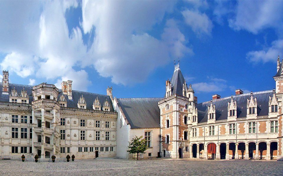 Photo of 7 Castles you must see in France !! by TravelTales