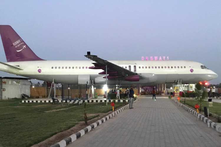 Photo of Aeroplane turned Restaurant.. Sounds cool, isn't it ?? 1/5 by Travel Tales
