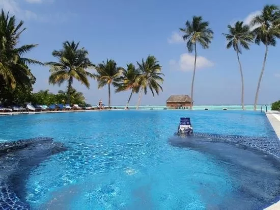 Photo of My best ever Maldivian Experience in a romantic paradise - Meeru Island Resort & Spa #staycation by Travel Tales