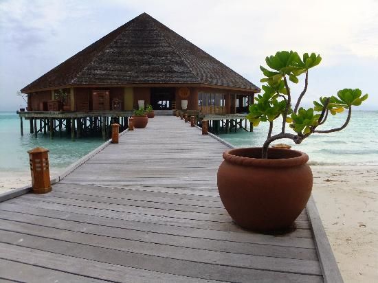Photo of My best ever Maldivian Experience in a romantic paradise - Meeru Island Resort & Spa #staycation by Travel Tales