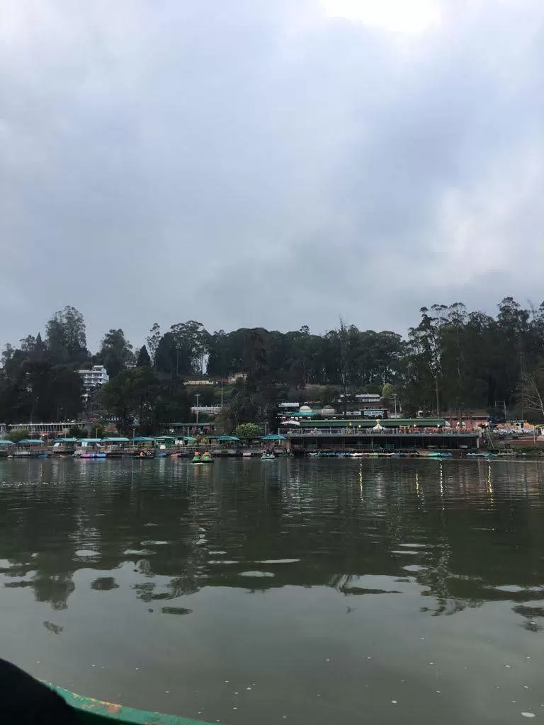 Photo of Ooty Boat House, Kathadimattam, Ooty, Tamil Nadu, India by Sonesh Bansal