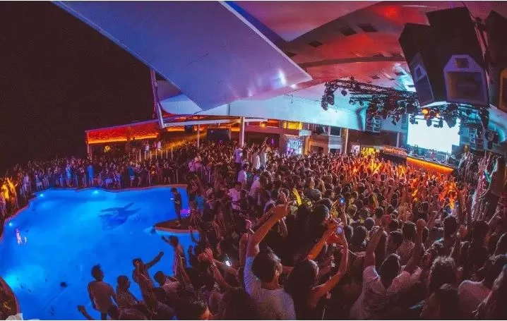 Photo of Cavo Paradiso, Paradise Beach, Mikonos, Greece by Reviewer