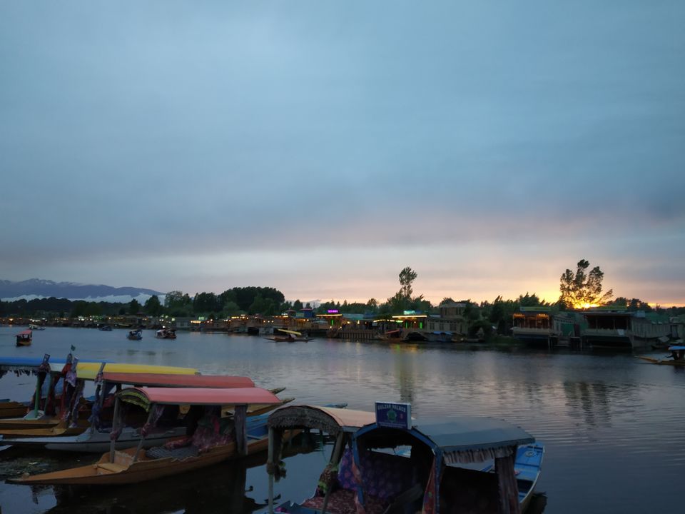 Photo of When markets float on water, Dal lake by Shabih Fatima