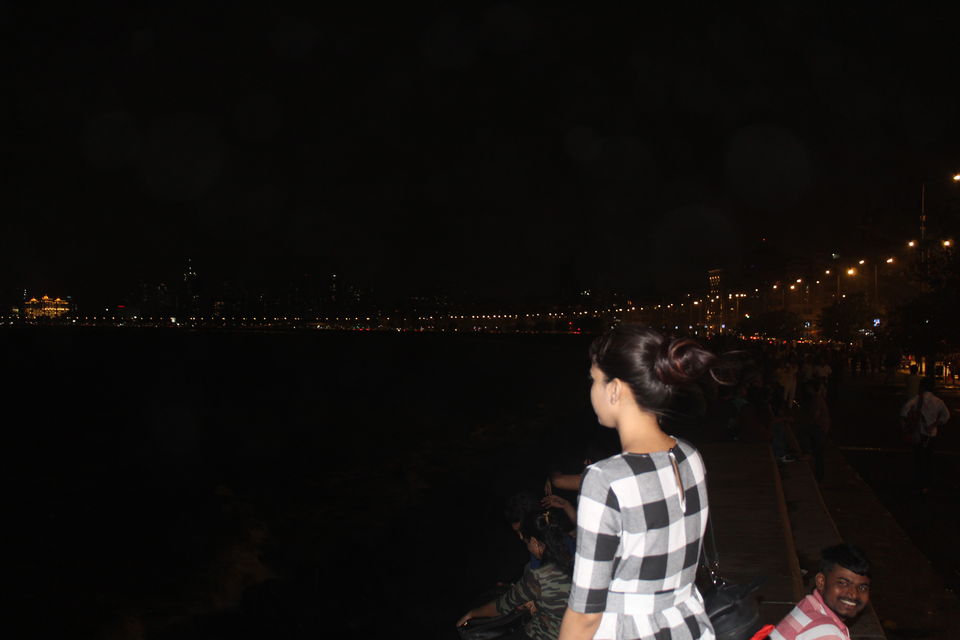 Photo of Marine Drive, Mumbai, Maharashtra by Yasmin Mirza