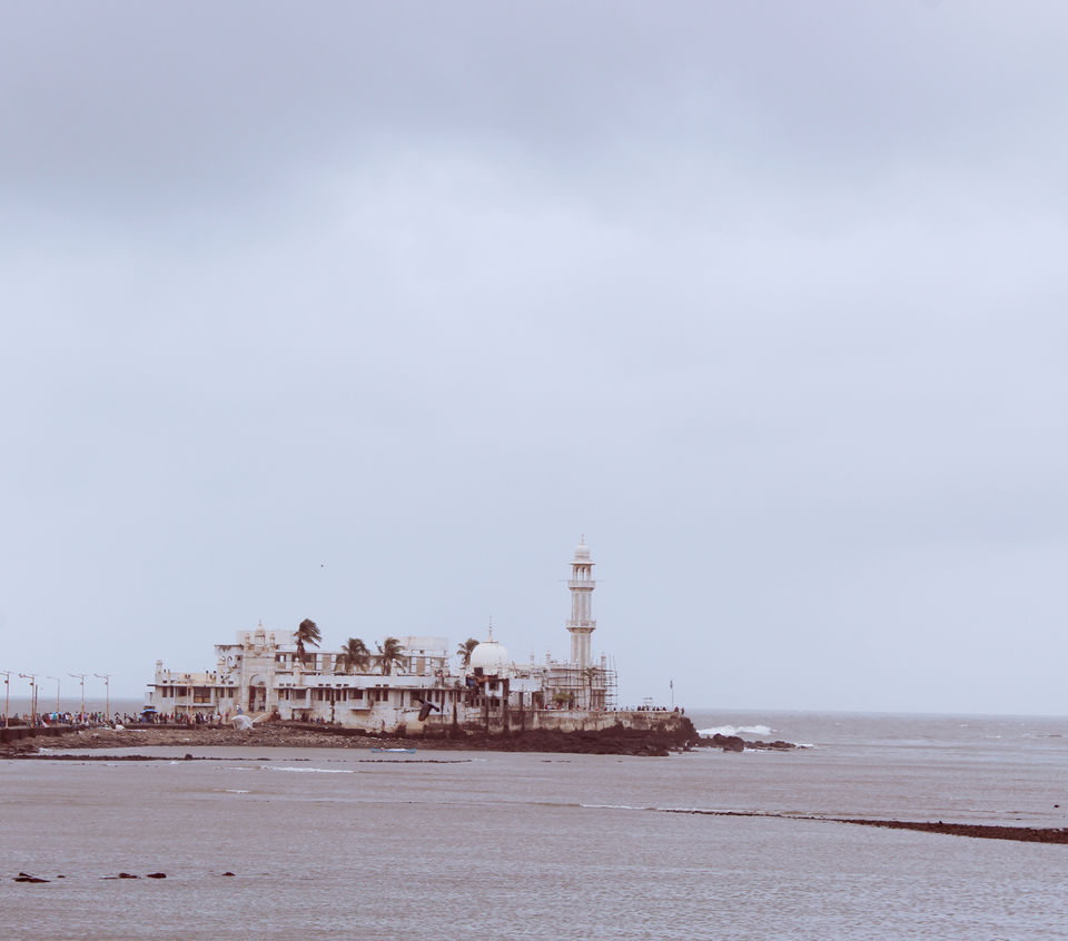 Photo of Haji Ali Dargah, Haji Ali, Mumbai by Yasmin Mirza