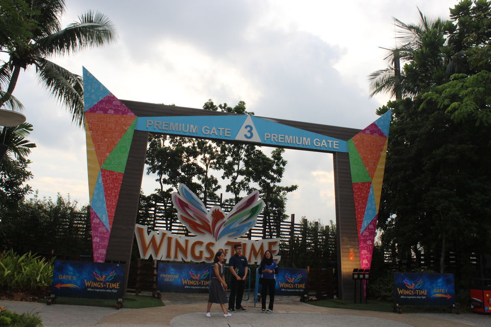 Photo of Wings Of Time, Singapore by Yasmin Mirza