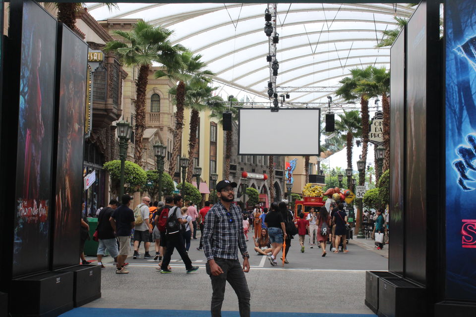 Photo of Singapore - Universal Studios Singapore 11/60 by Yasmin Mirza