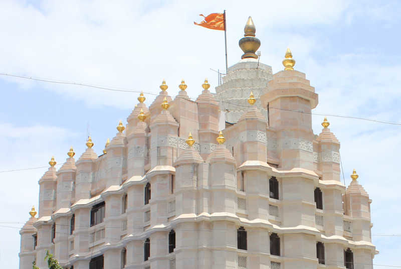 Photo of SIDDHIVINAYAK TEMPLE - MUMBAI, INDIA by Yasmin Mirza