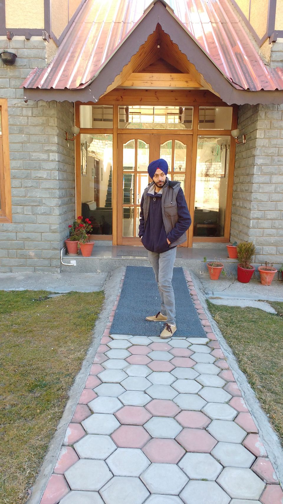 Photo of Manali, Himachal Pradesh, India by Yasmin Mirza