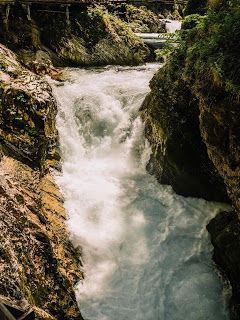 Photo of Vintgar gorge, Turistično društvo Gorje, Podhom, Zgornje Gorje, Slovenia by Roshan Chugh (@vagabondfootsteps)