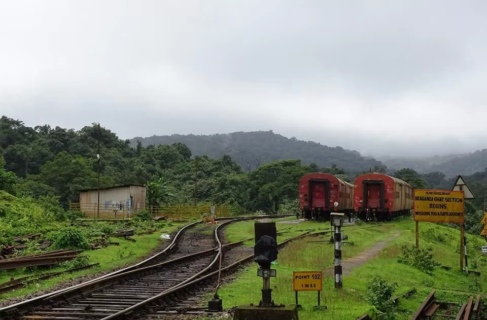 Photo of Sonalium Railway Station, Sonaulim, Karnataka, India by Abhishek Sura
