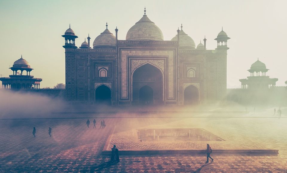 Photo of 7 Things I Did On My First Trip To Taj Mahal That No One Should Do 5/7 by Anshul Sharma