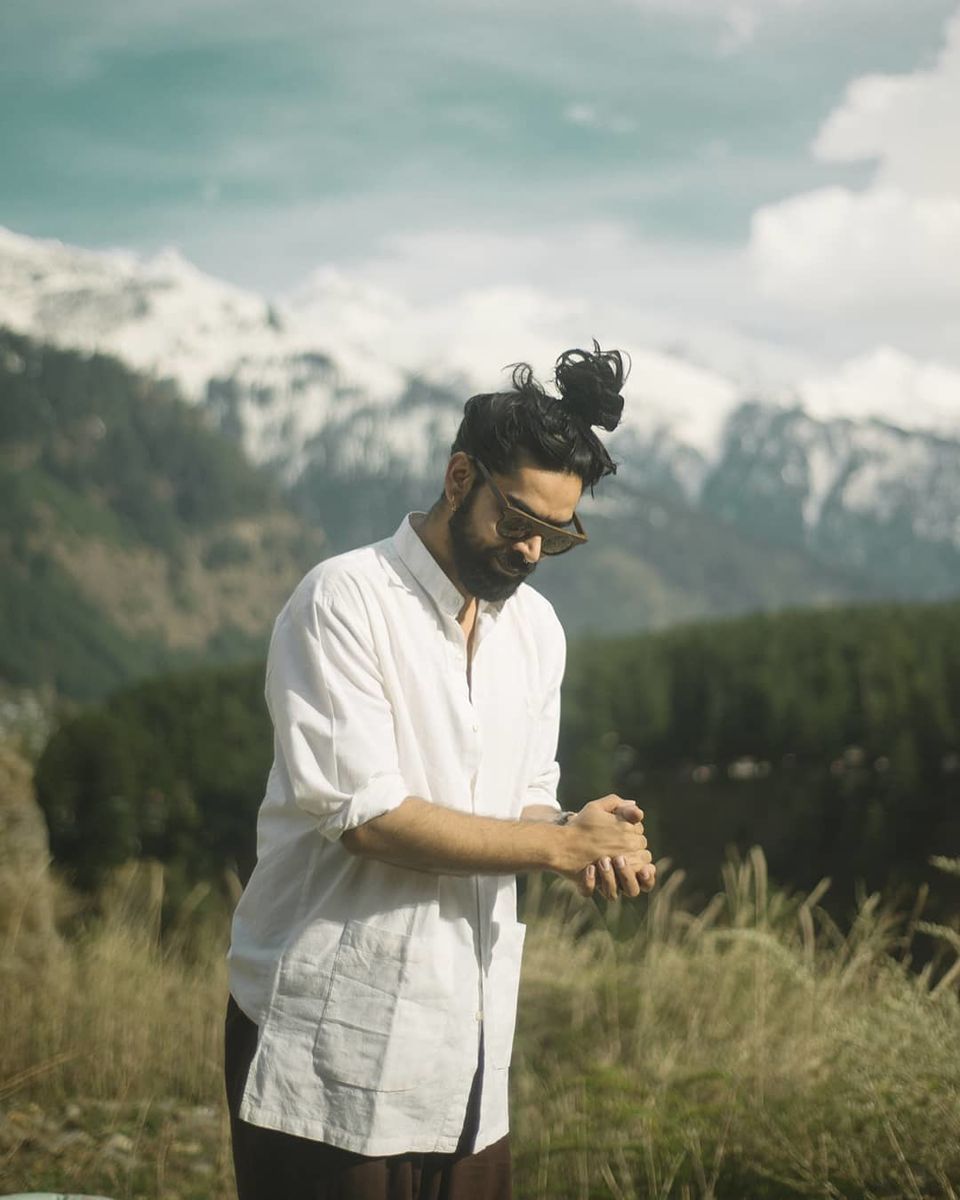 Photo of Travelling This Monsoon? Know What These Famous Instagram Influencers Pack During Rains by Anshul Sharma