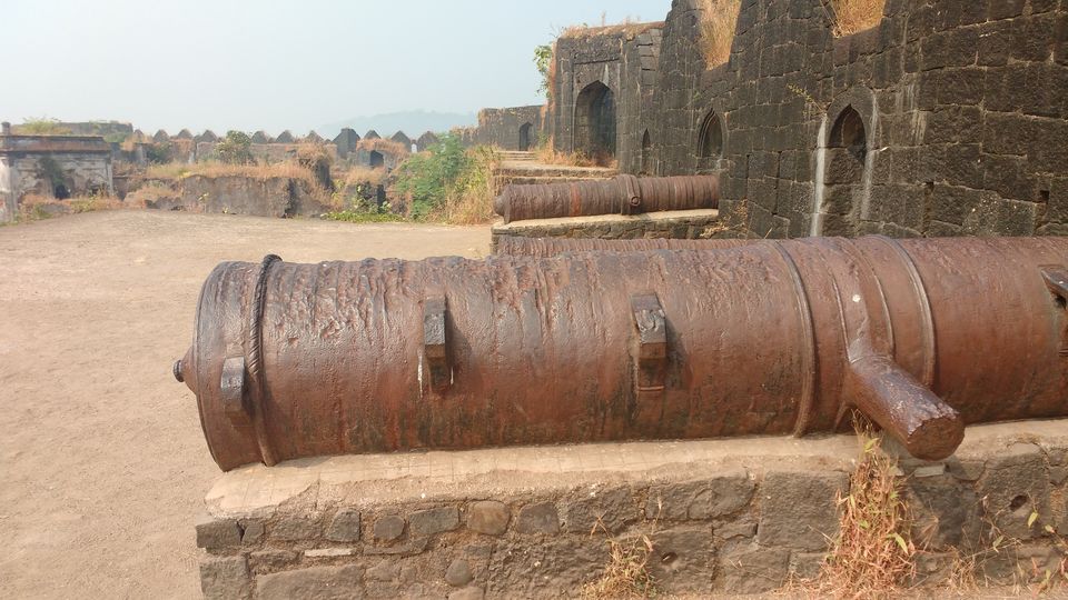 Photo of Fort located in the Arabian sea - Murud Janjira Fort. 2/15 by Arpit Gupta