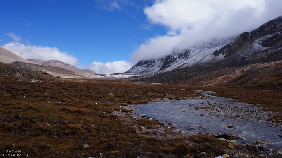 Photo of Gurudongmar Lake by Sayan Majhi