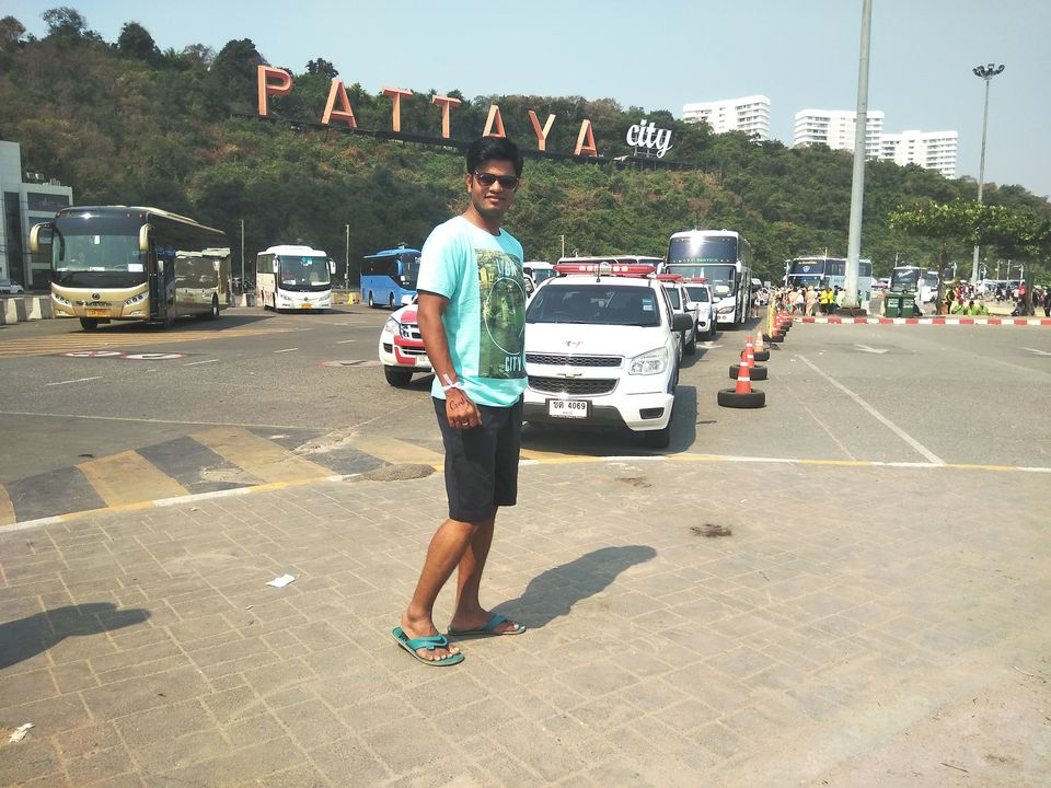 Photo of Coral Beach Pattaya Chon Buri Thailand by Abhiman Kokate