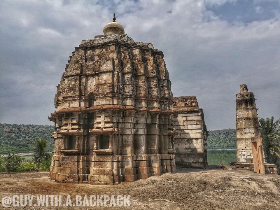 Photo of Lonar Crater TRAVEL GUIDE by GuyWithABackpack