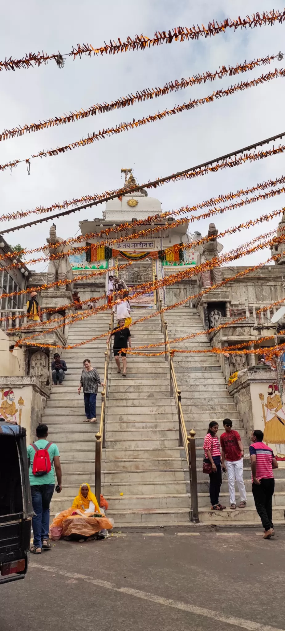 Photo of Jagdish Temple Road, Silawatwari, Udaipur, Rajasthan, India by Arun Patel