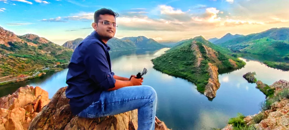 Photo of Bahubali Hills Udaipur, Morwaniya, Rajasthan, India by Arun Patel
