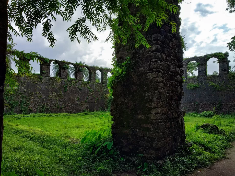 Photo of Hidden remains of a Portuguese town near Mumbai. #vasai #bassein #maharashtra by Abdul Mulla
