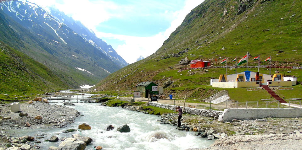 Photo of 15 crazy people, 3 caravans, 10 days and one amazing destination – That's how we got Leh'd! 24/74 by Shruti