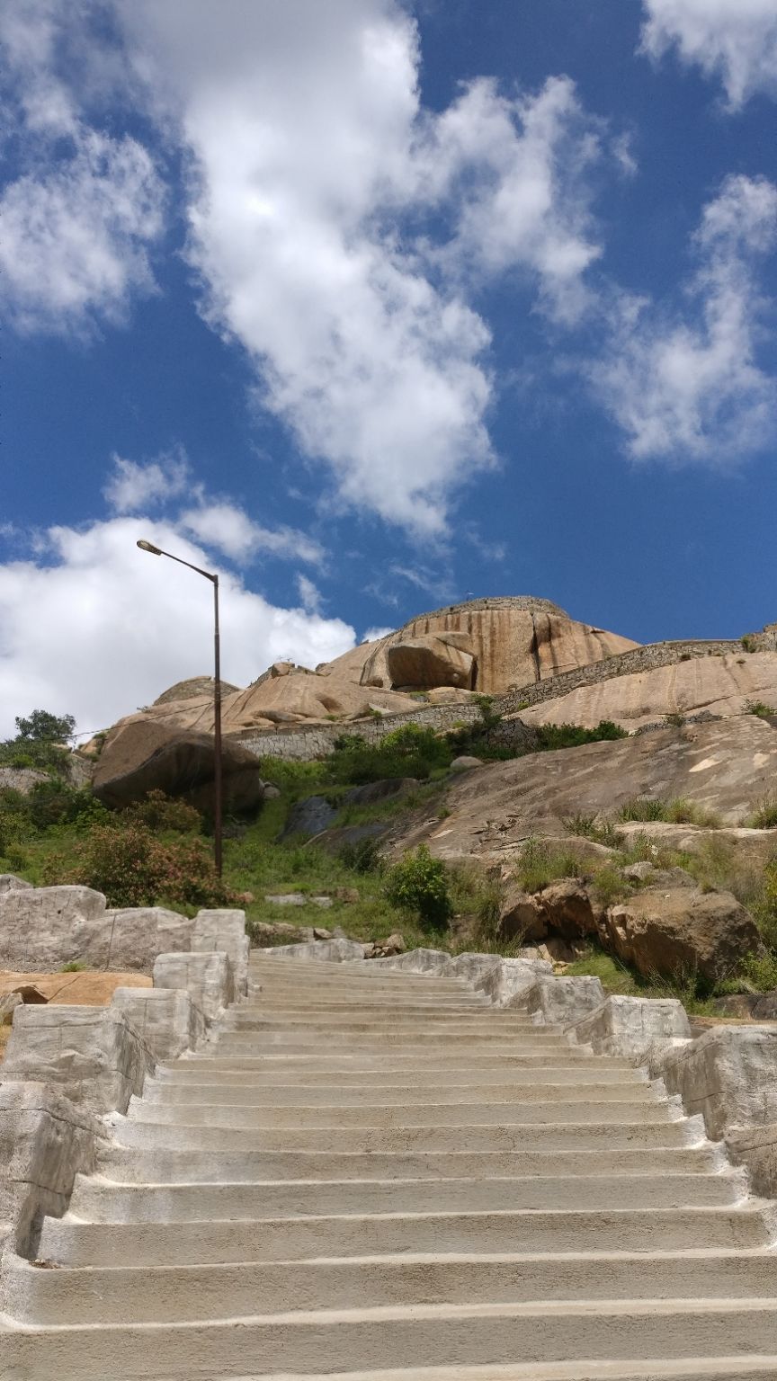 Photo of Gudibande Fort - Day Trip From Bangalore - Hiking and Trekking! by Highway Wanderer