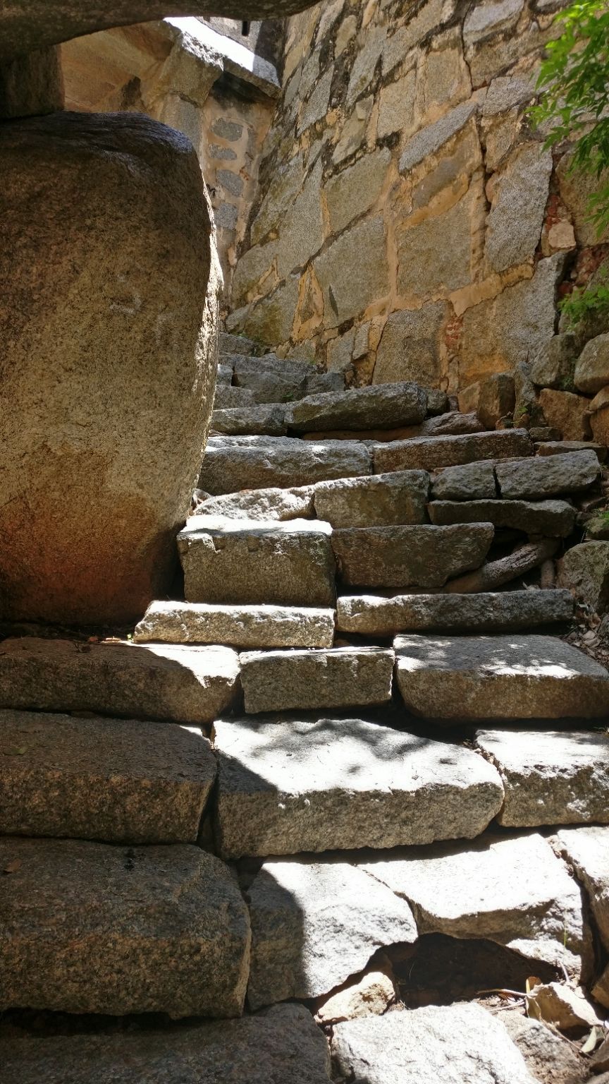 Photo of Gudibande Fort - Day Trip From Bangalore - Hiking and Trekking! by Highway Wanderer
