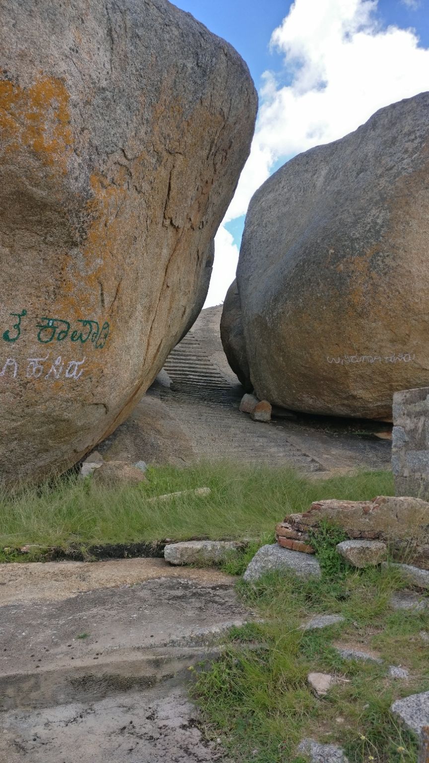 Photo of Gudibande Fort - Day Trip From Bangalore - Hiking and Trekking! by Highway Wanderer