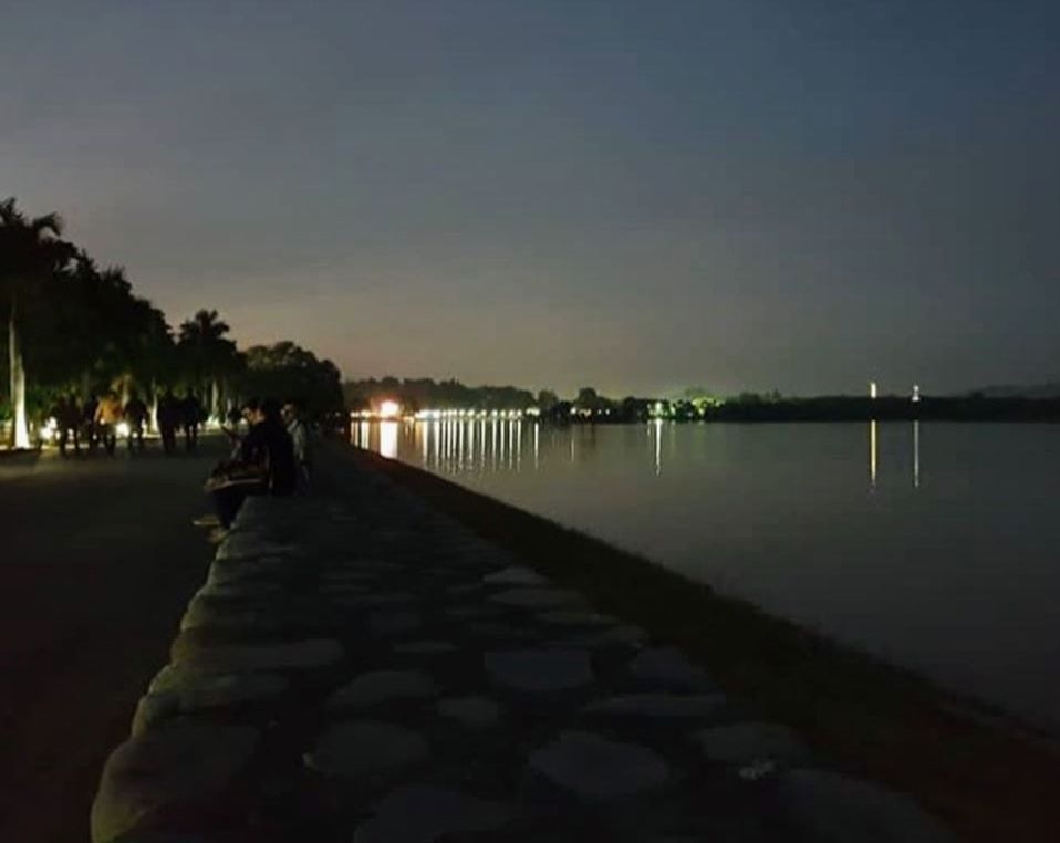 Photo of Sukhna Lake, Sector 1, Chandigarh, India by Purna