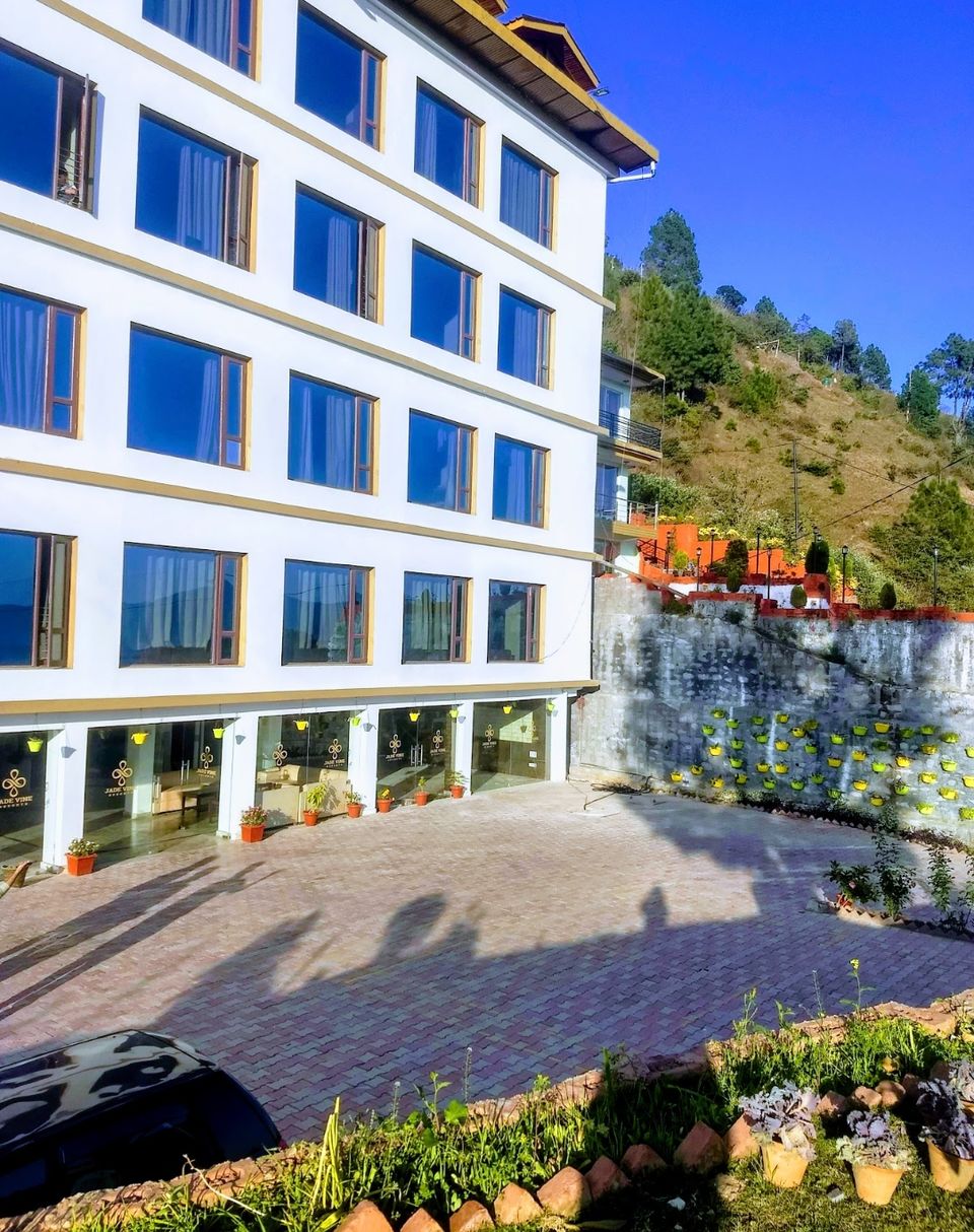 Photo of Jade Vine Resort, Taradevi Mandir Road, Shoghi, Shimla, Himachal Pradesh, India by Purna