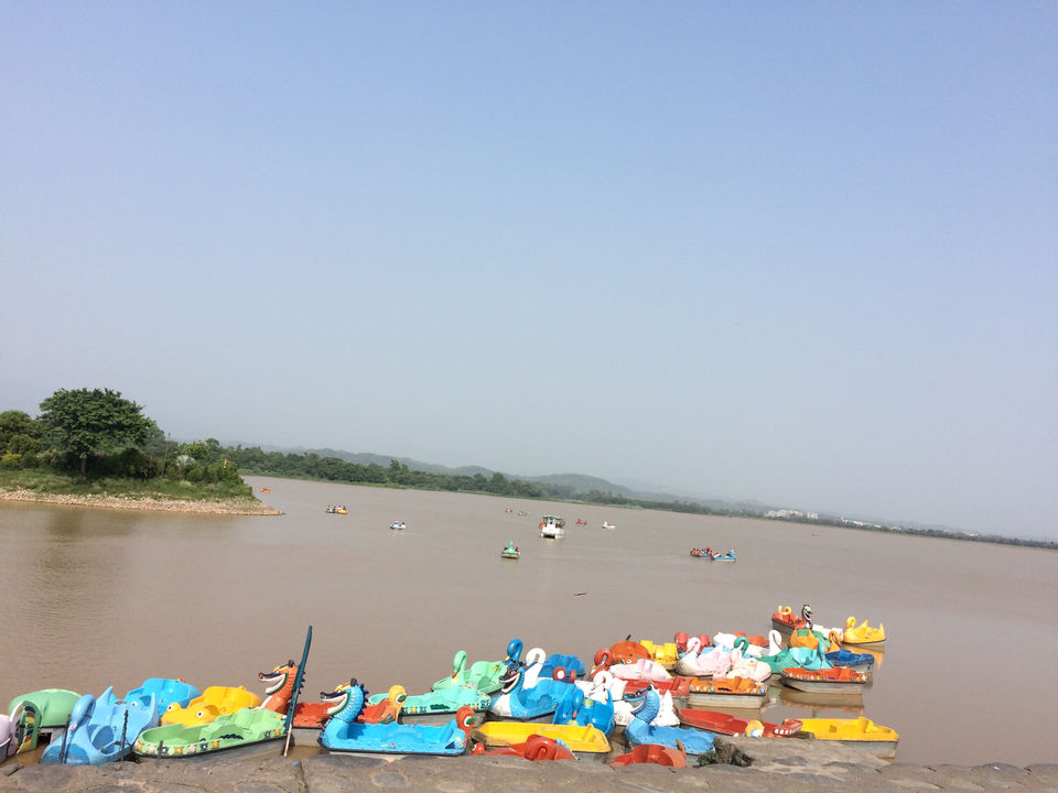 Photo of Sukhna Lake, Sector 1, Chandigarh, India by Rajneesh Kumar Rai
