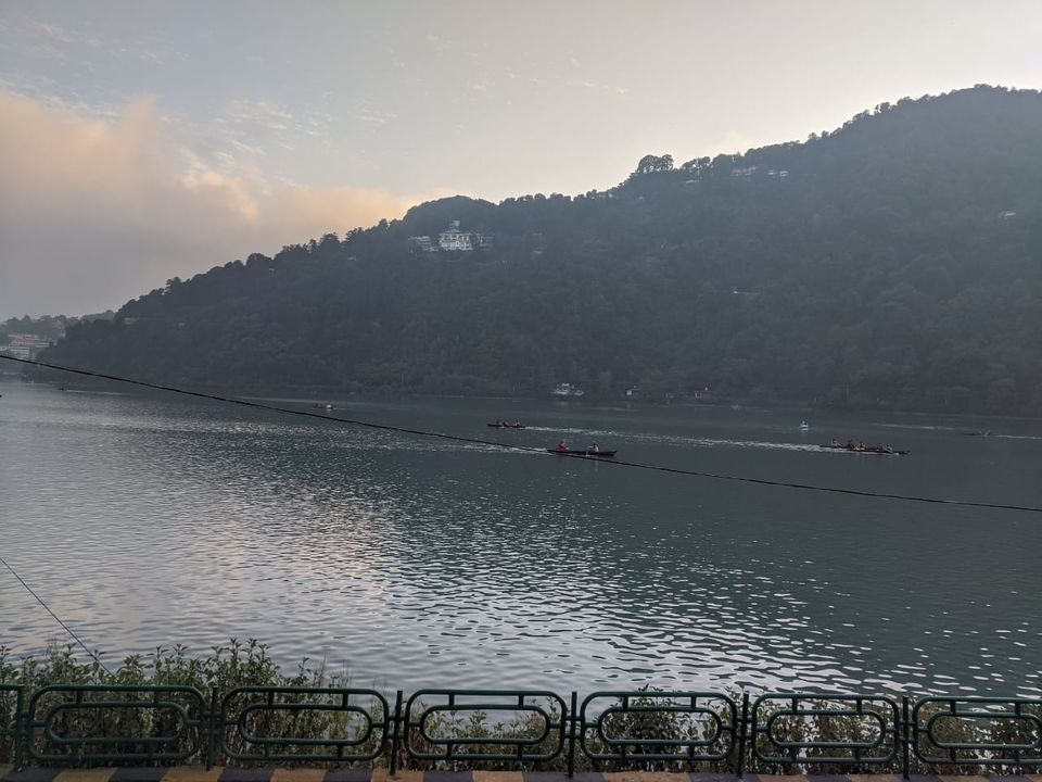 Photo of Nainital - Lake district of India 4/6 by Sakshi Tyagi