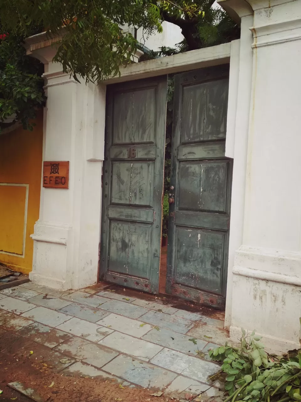 Photo of pondicherry white town by Smash