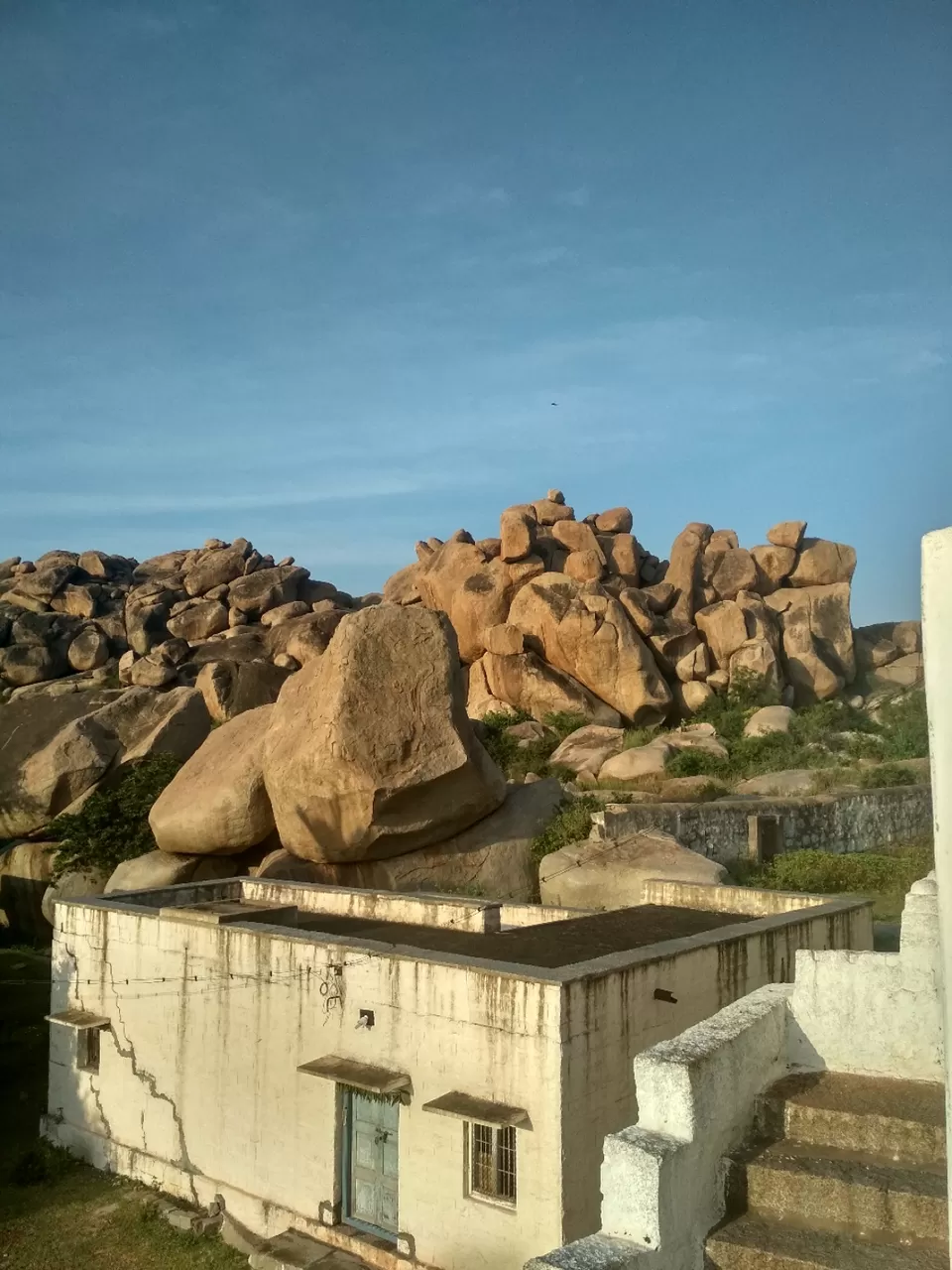 Photo of Anegundi - Gangavathi Road, Saroja Nagar, Hirejantkal, Gangavathi, Karnataka, India by Smash