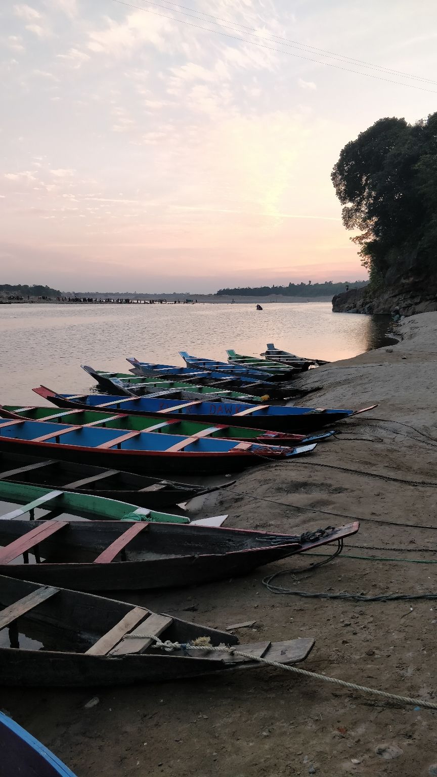 Photo of Dawki, Meghalaya, India by Naveen Raman