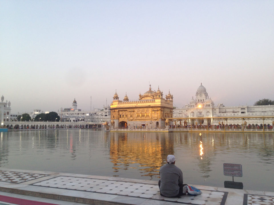 Photo of Mesmerising Golden temple- Amritsar by Kirti Pawar