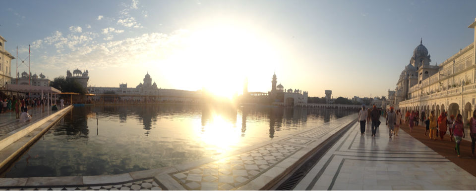 Photo of Mesmerising Golden temple- Amritsar by Kirti Pawar