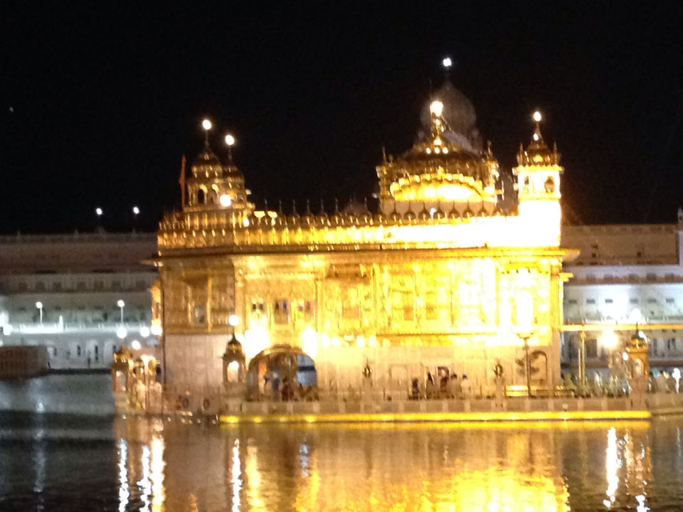 Photo of Mesmerising Golden temple- Amritsar by Kirti Pawar