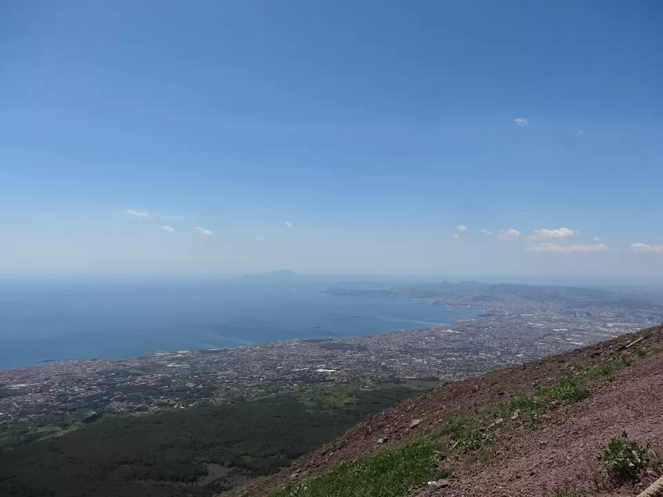 Photo of Mount Vesuvius, Ottaviano, Metropolitan City of Naples, Italy by Sumedha Bharpilania