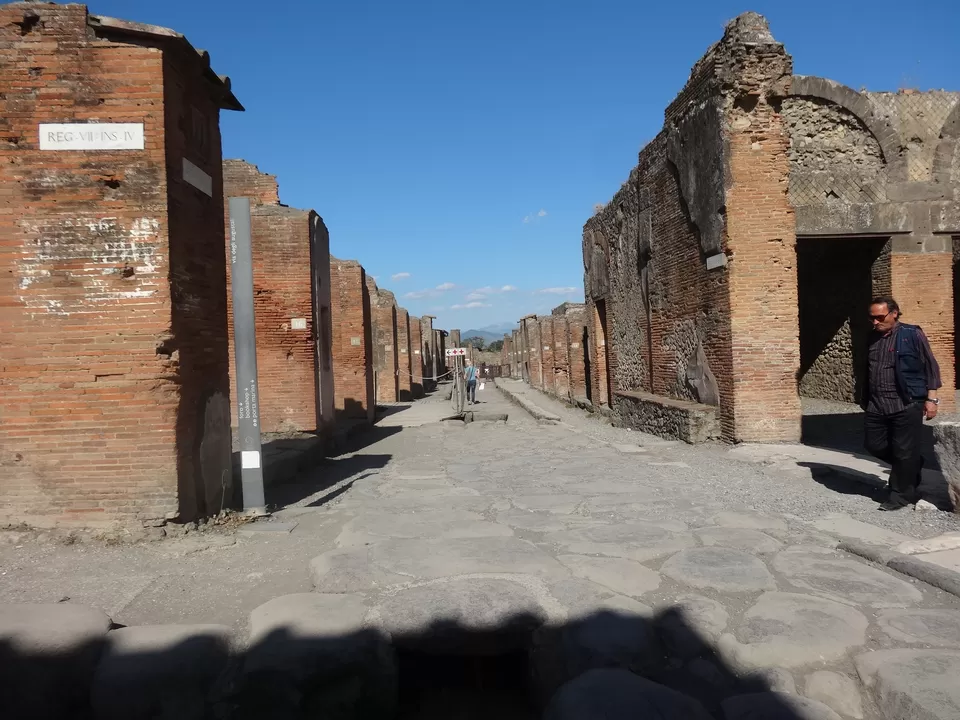 Photo of Pompei, Metropolitan City of Naples, Italy by Sumedha Bharpilania