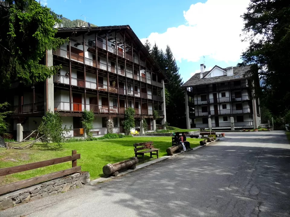 Photo of Courmayeur, Aosta Valley, Italy by Sumedha Bharpilania