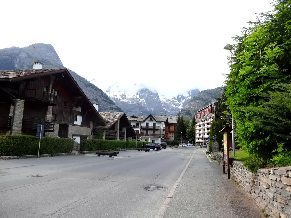Photo of Courmayeur, Aosta Valley, Italy by Sumedha Bharpilania