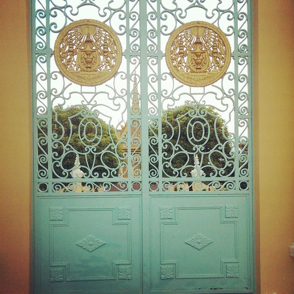 Photo of The Royal Palace, Samdach Sothearos Boulevard, Phnom Penh, Cambodia by Sumedha Bharpilania