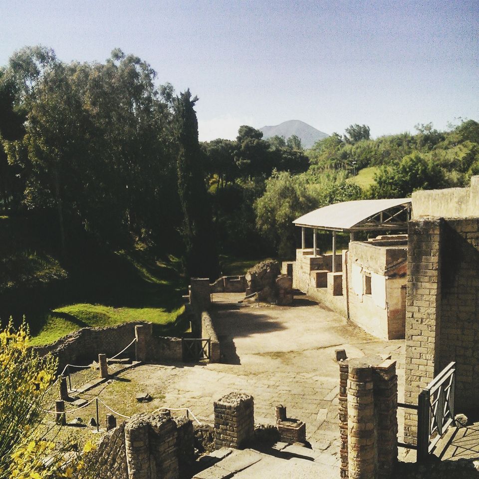 Photo of Pompei, Metropolitan City of Naples, Italy by Sumedha Bharpilania